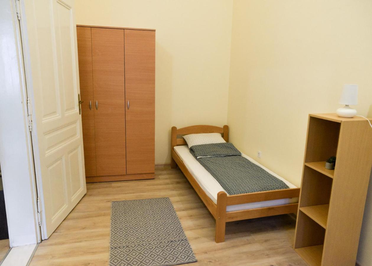 Centrum Apartment Senta Bagian luar foto