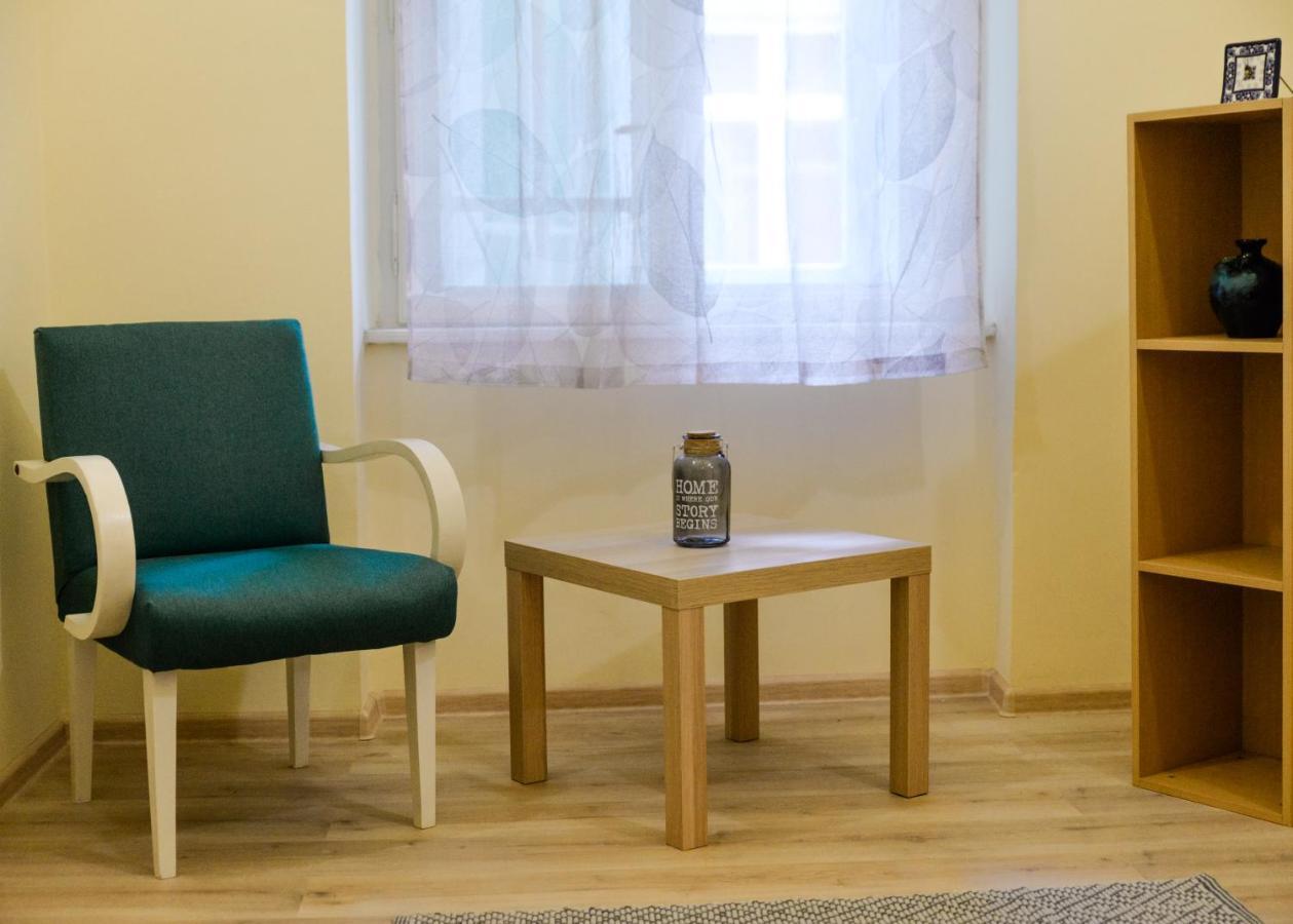 Centrum Apartment Senta Bagian luar foto